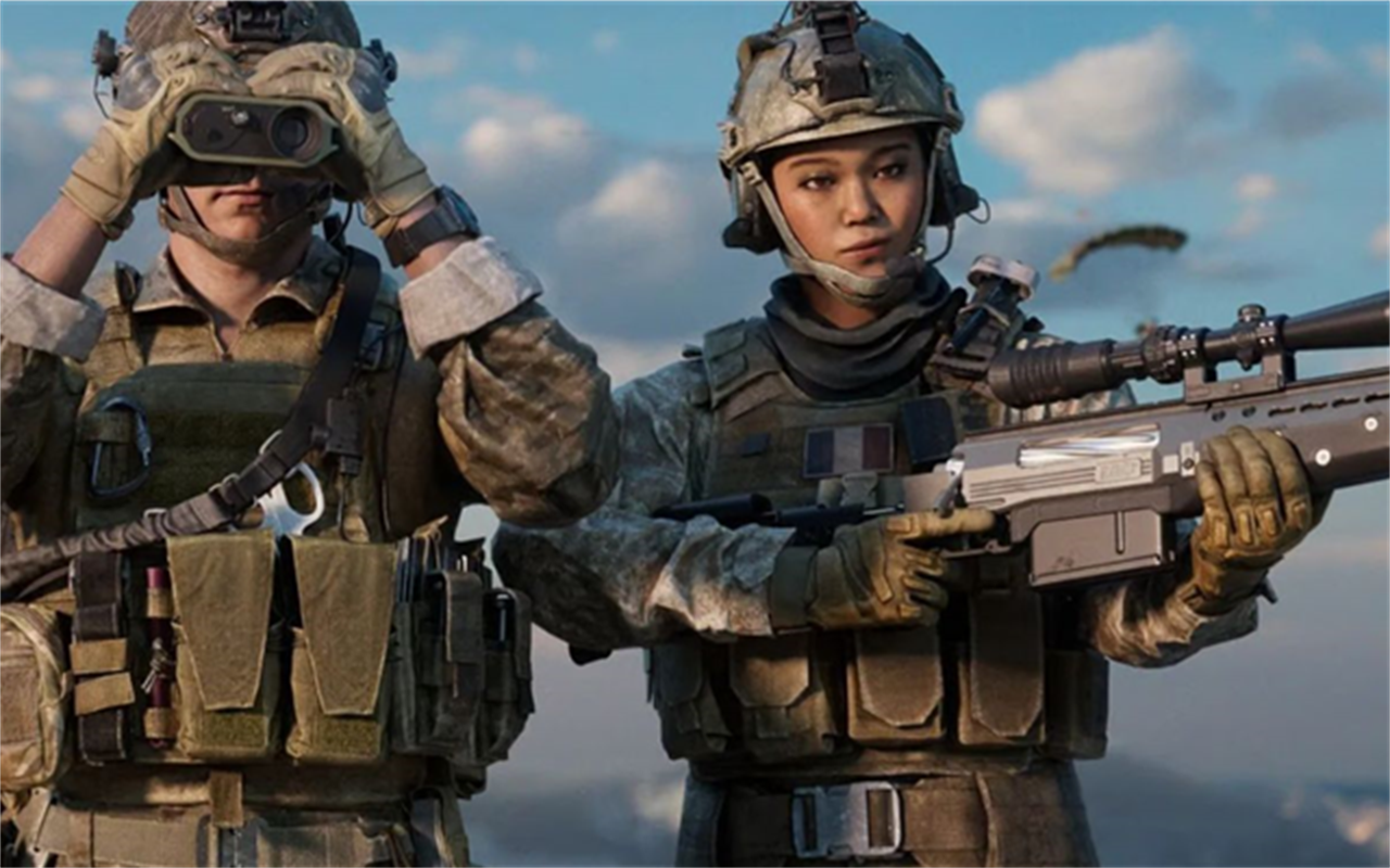 Warzone loadout screen with weapon attachments